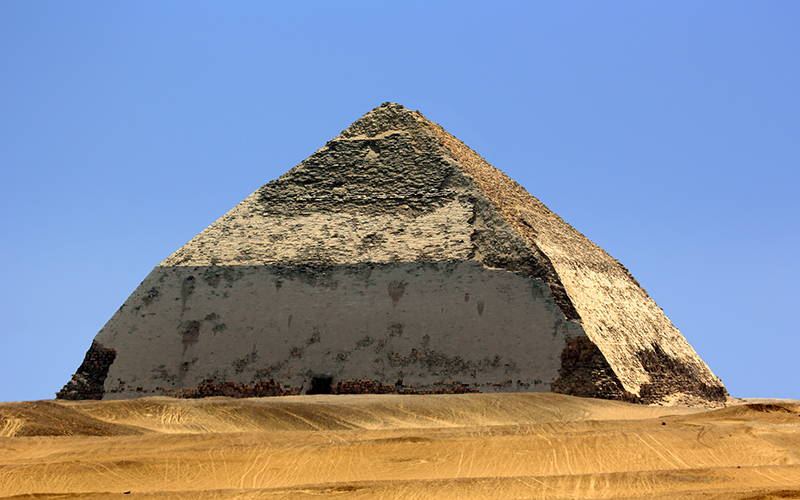 Day Tour To Giza Pyramids, Sakkara, Memphis and Dahshur Pyramid